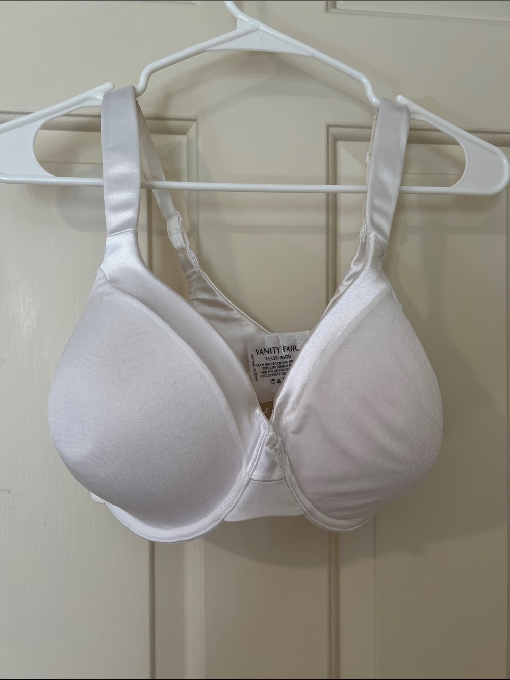 Vanity Fair White Full Coverage T-Shirt Bra with Molded Cups- 36DD